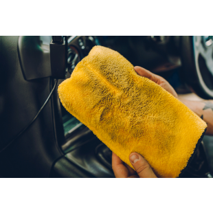 Meguiar's Direct - New Car Shine - Plastiques Intérieurs Application 3